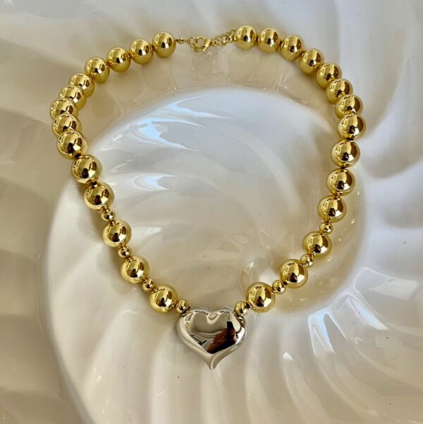 Collar 04